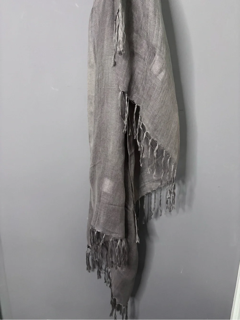 Halogen Charcoal Gray Linen Blend Fringe Scarf One Size
